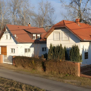 Hotels in Szigetbecse